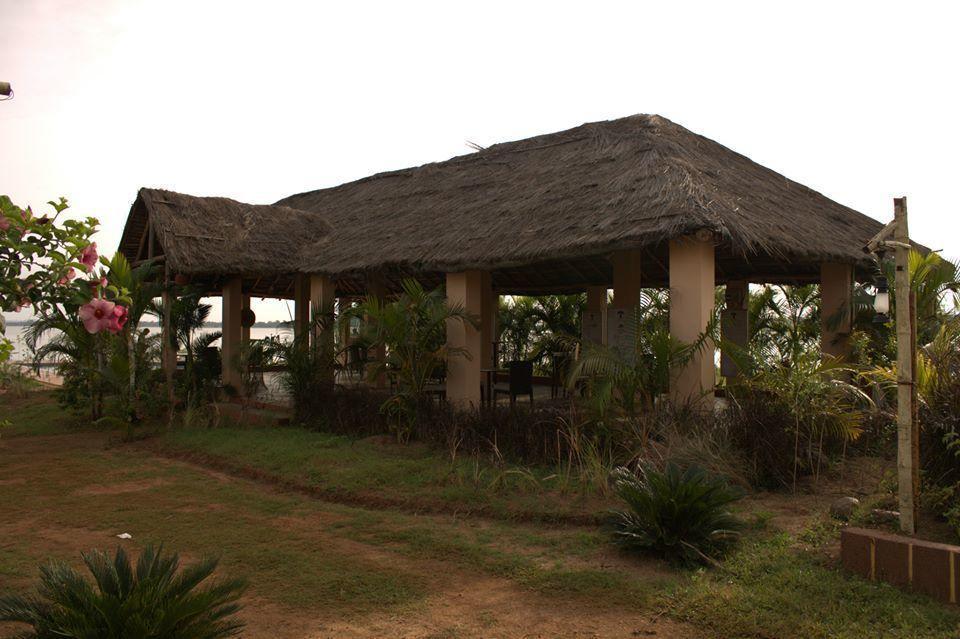 The Peepal Tree, Kabini Begur Bagian luar foto