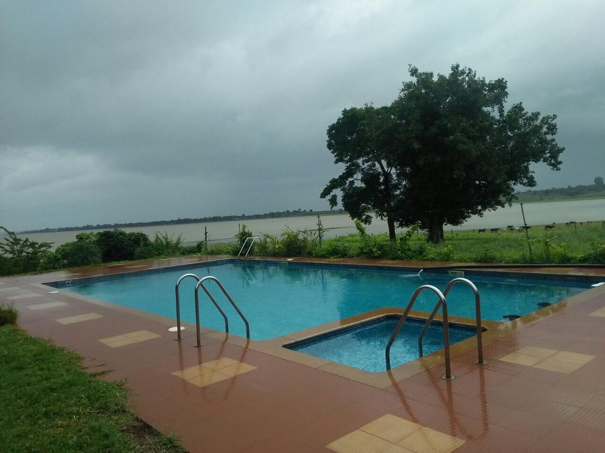 The Peepal Tree, Kabini Begur Bagian luar foto