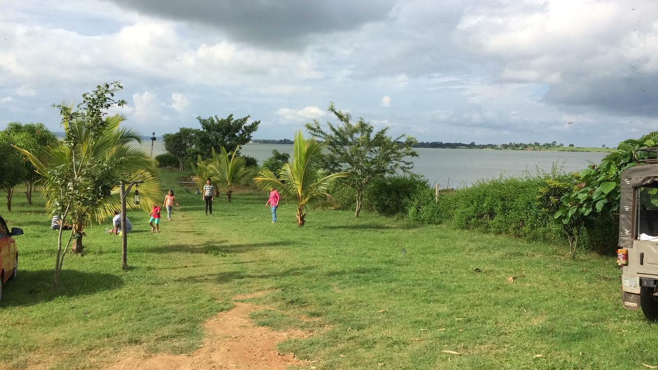 The Peepal Tree, Kabini Begur Bagian luar foto
